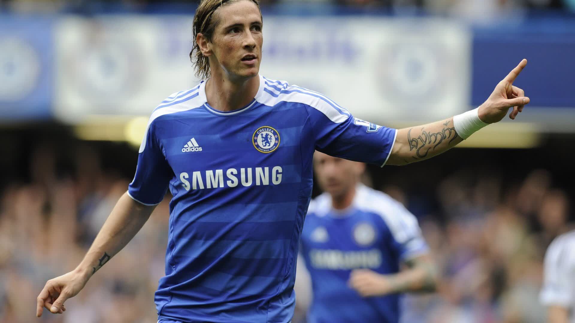 首先,让我们扩展思维,构建一个既有文学性又能点明核心的标题